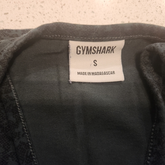 Green Camo Gymshark Stringer - Picture 3 of 4